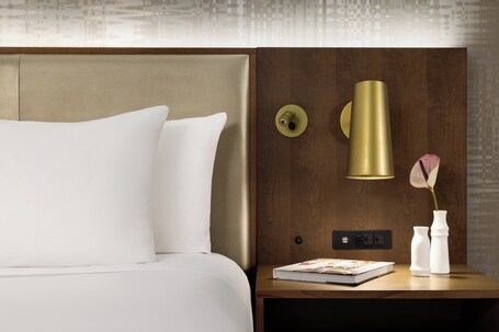 Crowne Plaza Toronto Airport, an IHG Hotel - Image 57