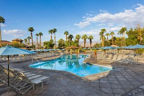 7 outdoor pools