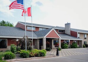 Front of property - AmericInn by Wyndham Ironwood (Ironwood)