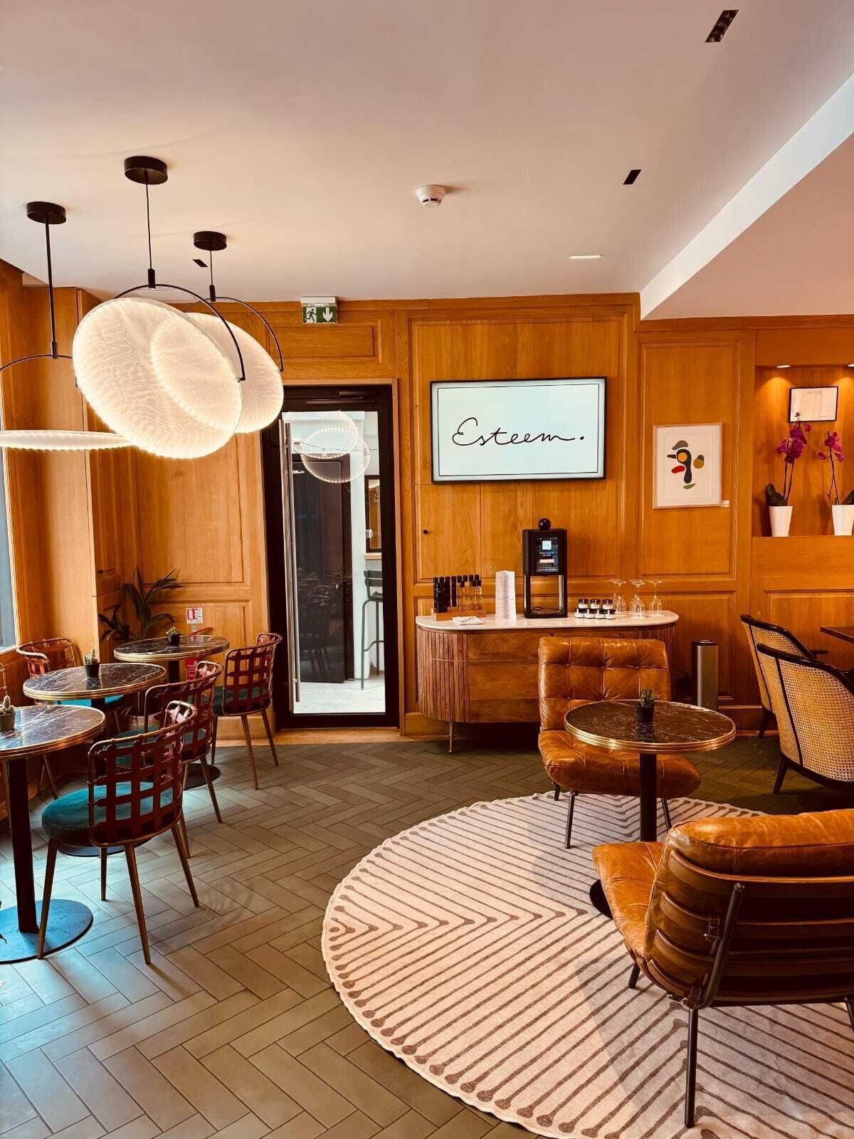 Foto - Esteem Tour Eiffel