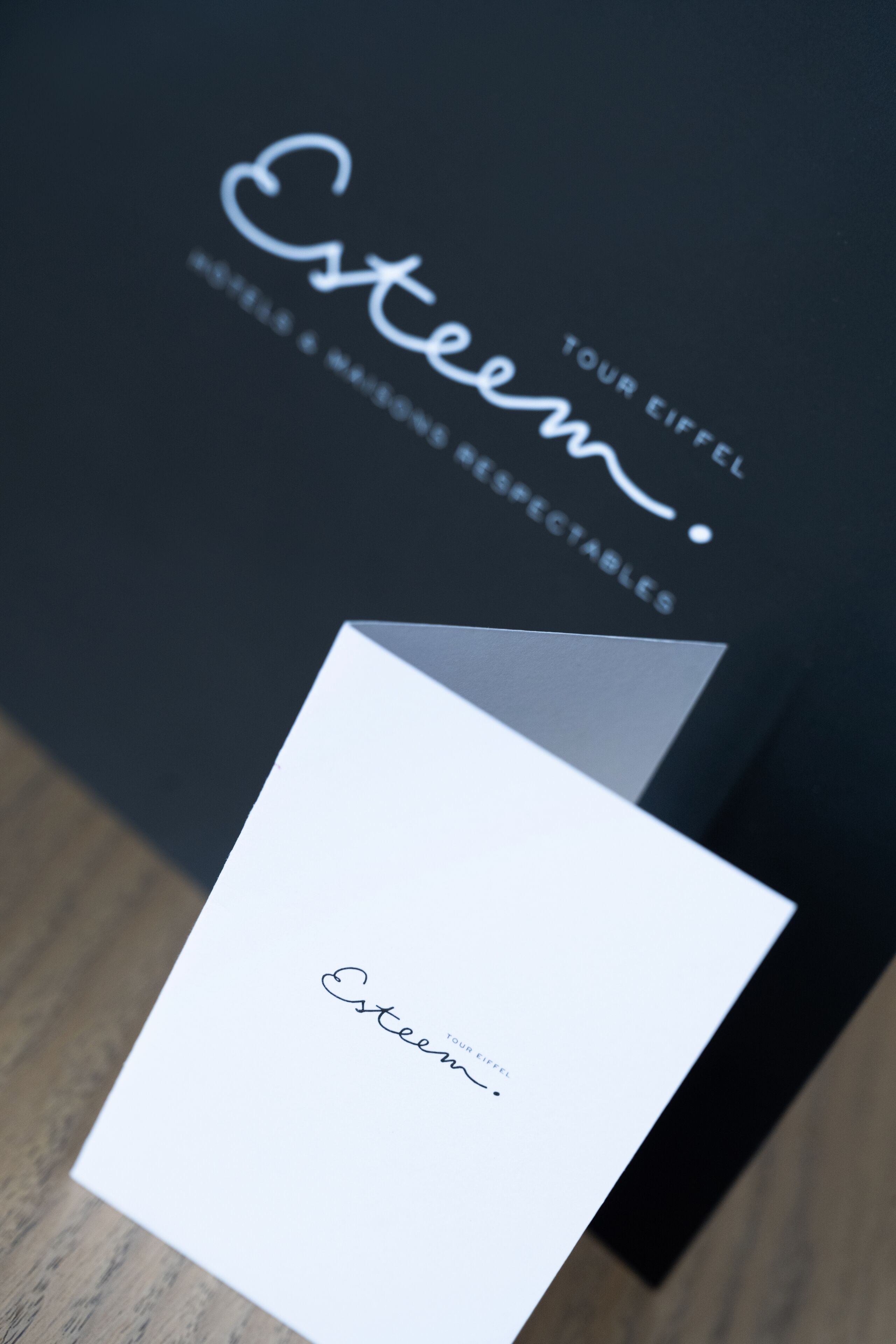 Foto - Esteem Tour Eiffel