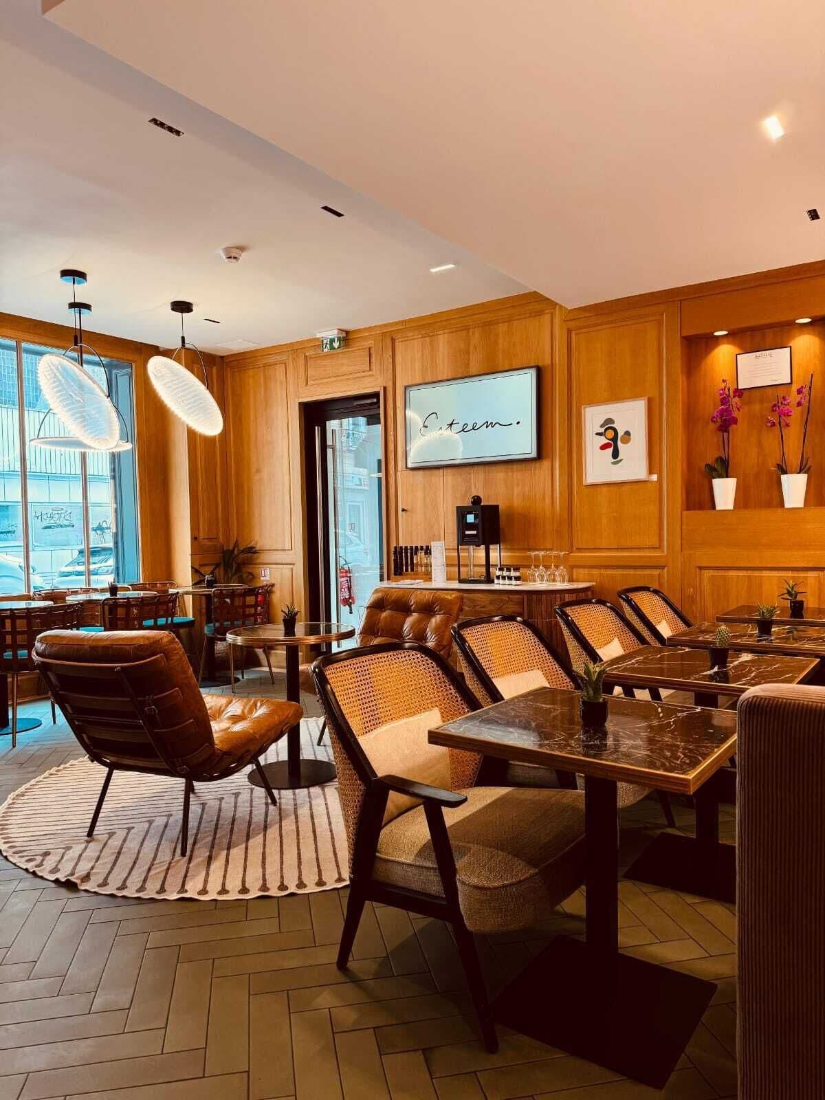 Foto - Esteem Tour Eiffel