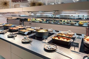 Daily buffet breakfast for a fee
