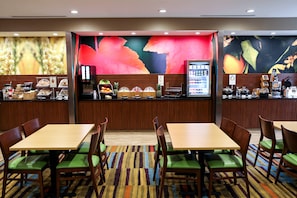 Free daily continental breakfast