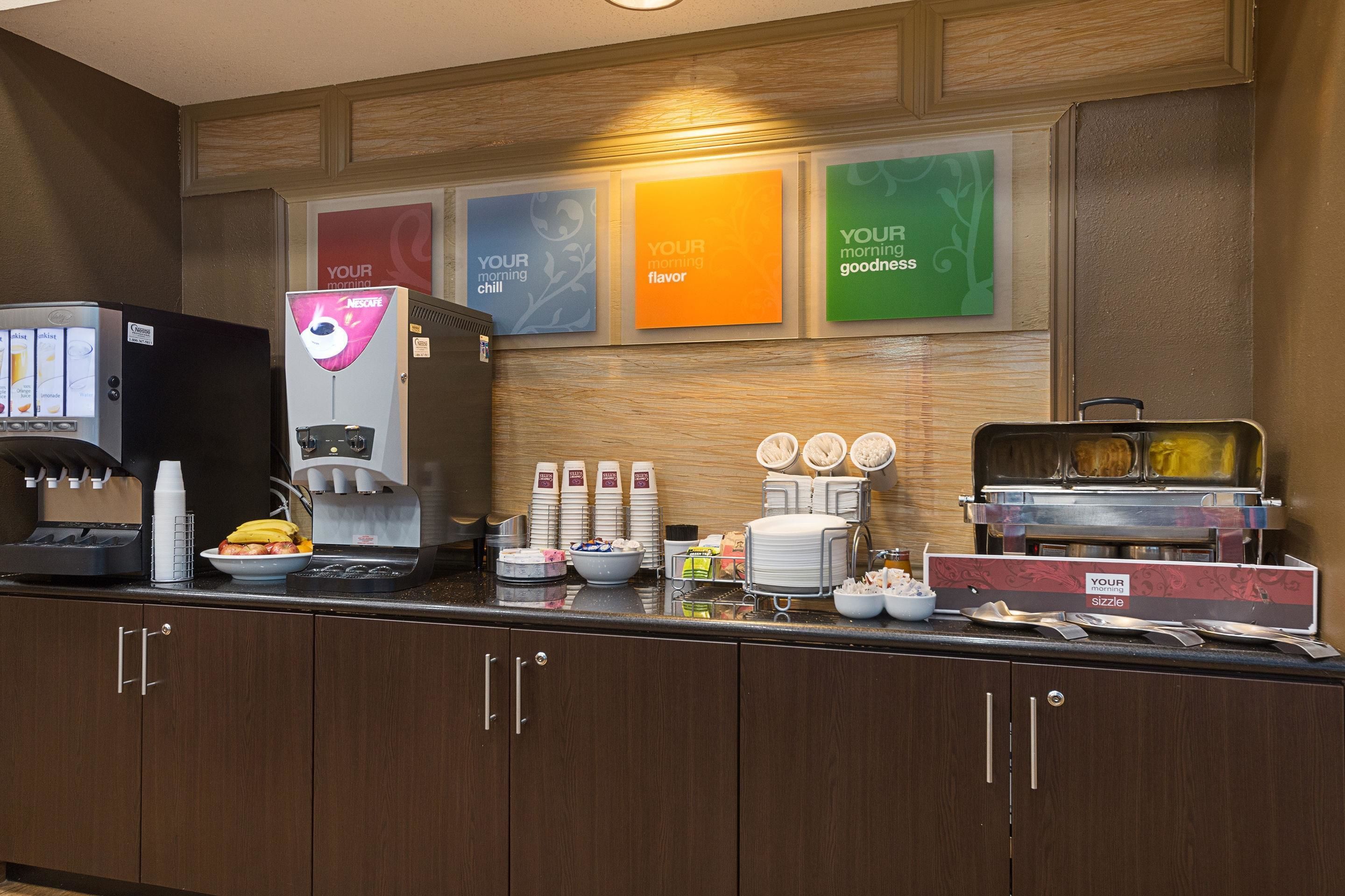 free daily continental breakfast