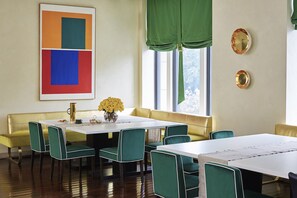 Daily buffet breakfast (CAD 35 per person)