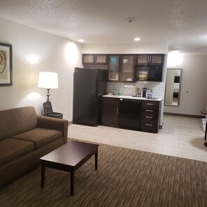 In-room safe, iron/ironing board, free WiFi, bed sheets