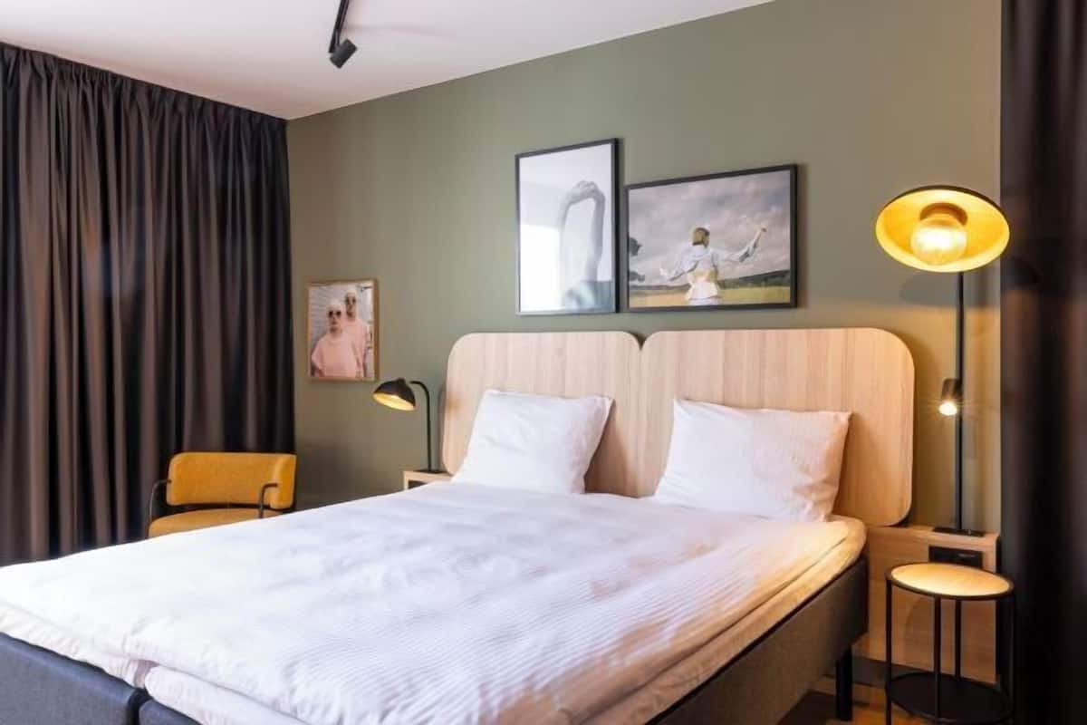 In-room safe, desk, laptop workspace, blackout drapes