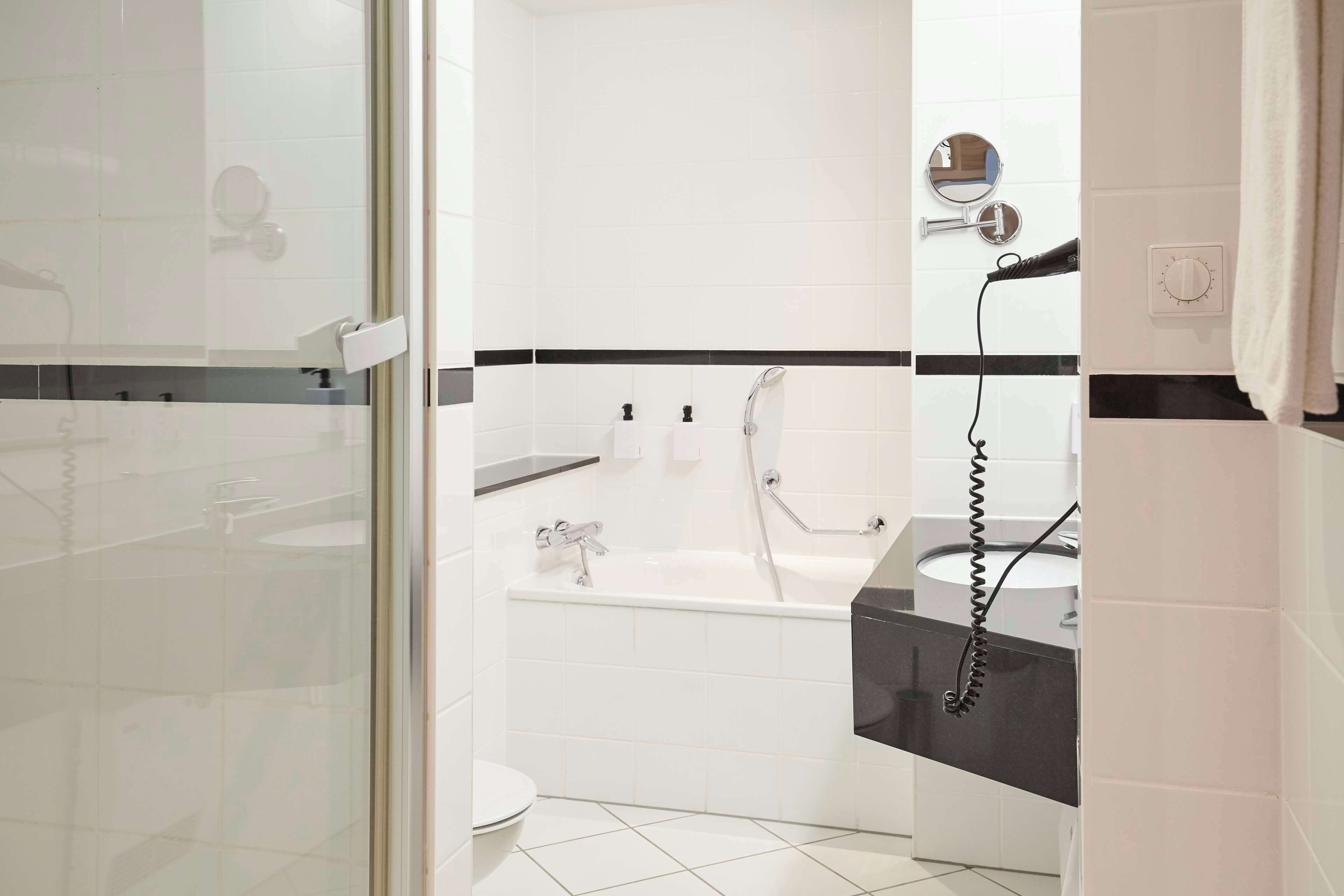 combined shower/bathtub, deep-soaking bathtub, eco-friendly toiletries