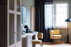 Standard Room (Family Three) | In-room safe, desk, laptop workspace, blackout curtains