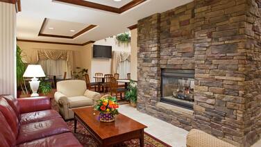 Holiday Inn Express & Suites Marion by IHG