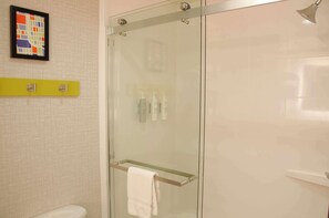 Studio Suite, 1 King Bed | Bathroom shower - Hampton Inn & Suites Cathedral City (Cathedral City)