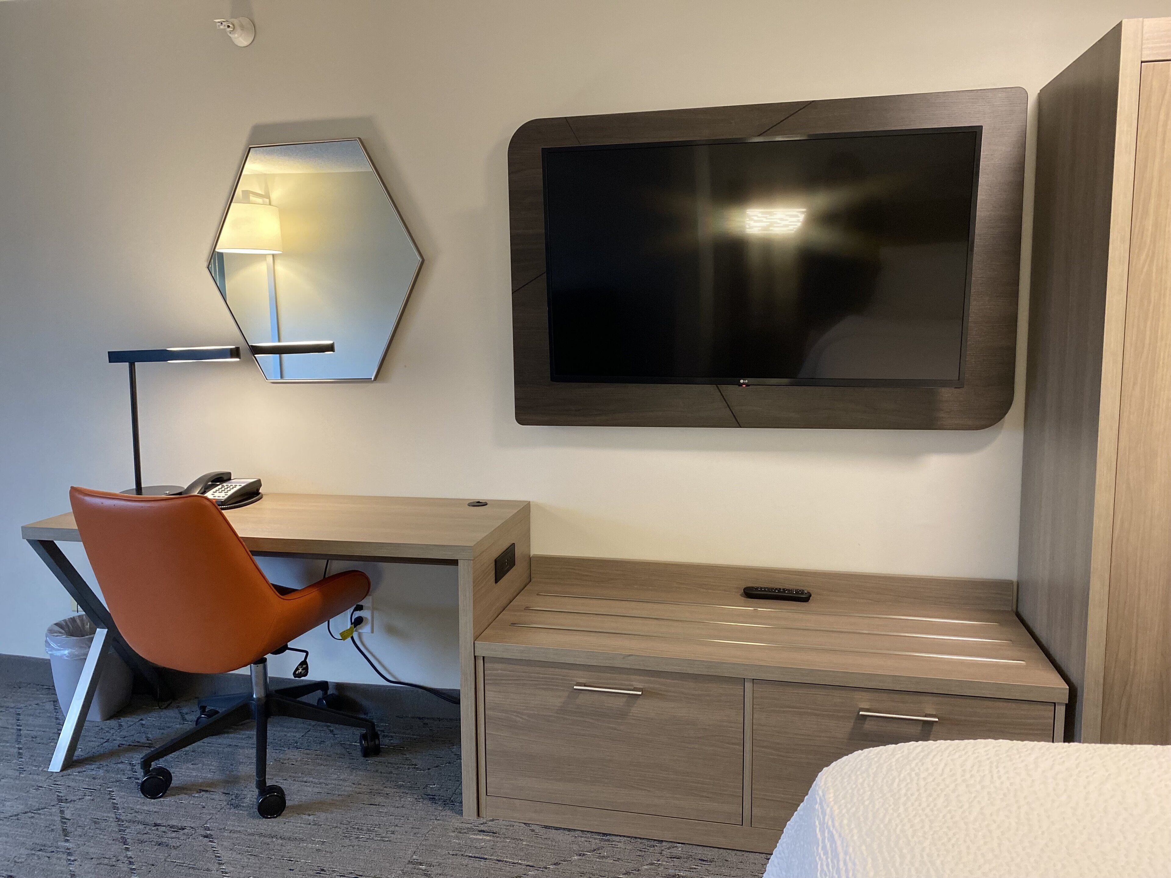 1 bedroom, in-room safe, desk, laptop workspace