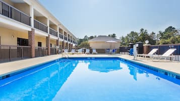 Utomhuspool