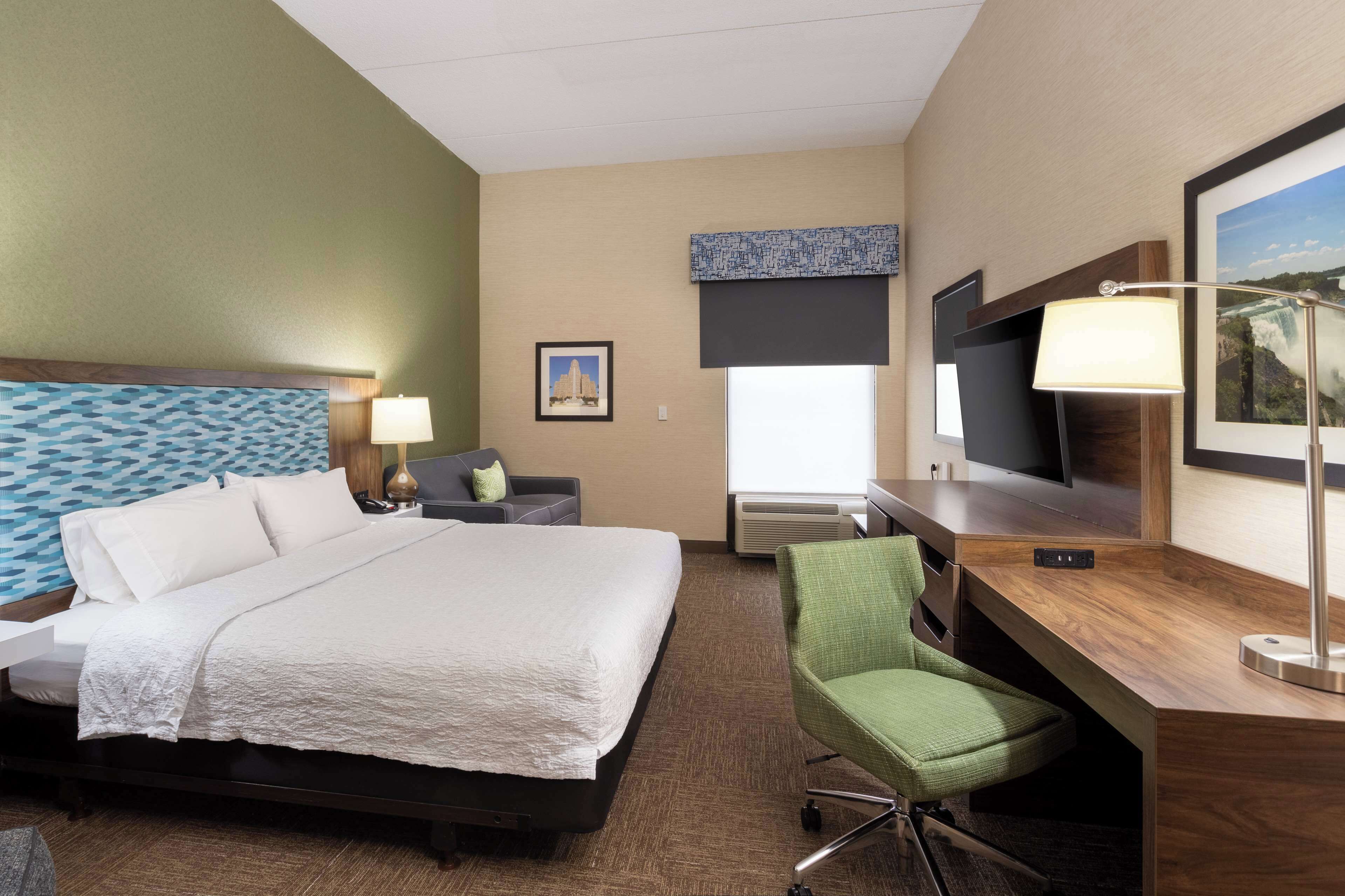 Studio, 1 King Bed, Accessible, Refrigerator & Microwave | Desk, laptop workspace, blackout drapes, iron/ironing board