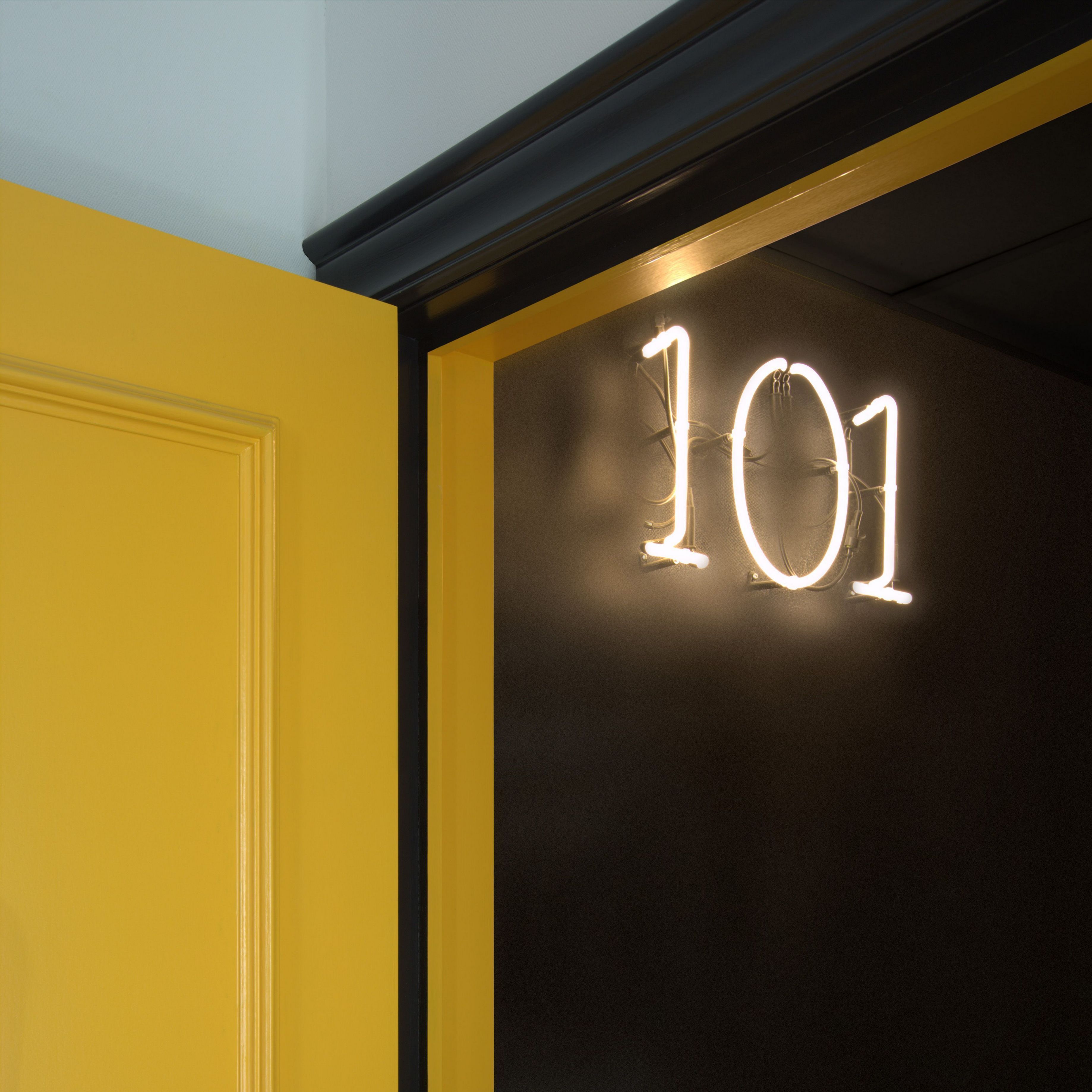 premium bedding, in-room safe, desk, blackout curtains