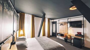 Double Room | Premium bedding, in-room safe, desk, blackout curtains