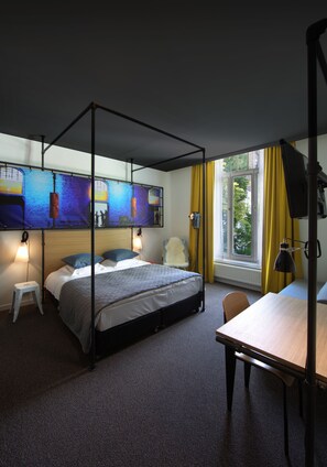 Double Room (XL)