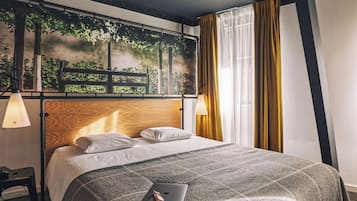 Premium bedding, in-room safe, desk, blackout curtains