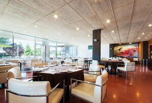 Lunch and dinner served, Mediterranean cuisine - Hotel Granollers (Granollers)