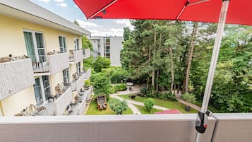 Junior Suite, Balcony, Garden View | Garden view