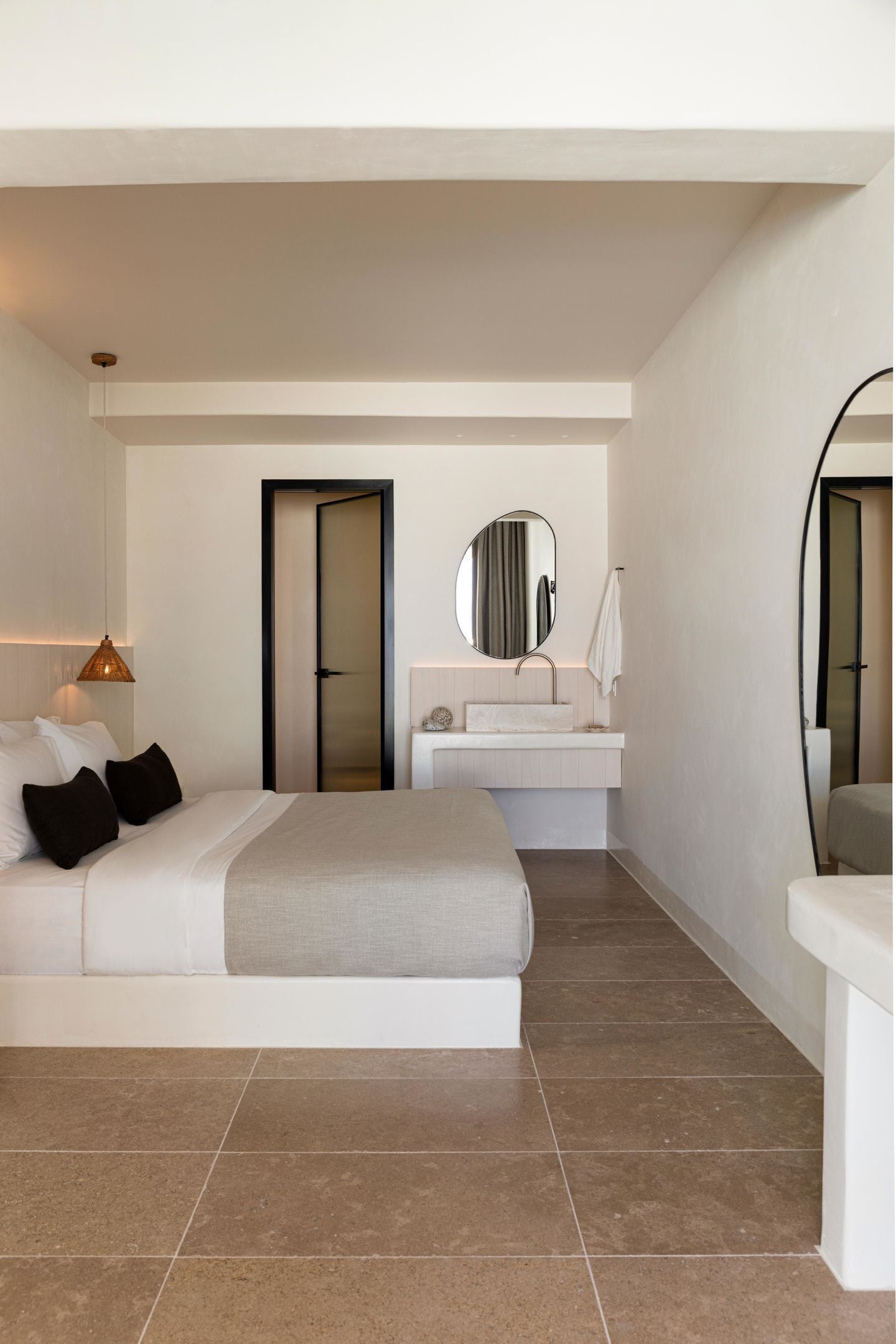 Executive Suite with private pool Court view | Minibar, caja de seguridad en la habitación y decoración personalizada 