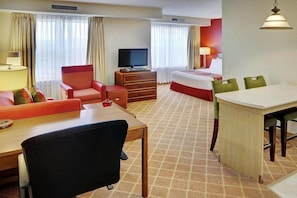 Blackout drapes, soundproofing, iron/ironing board, free WiFi