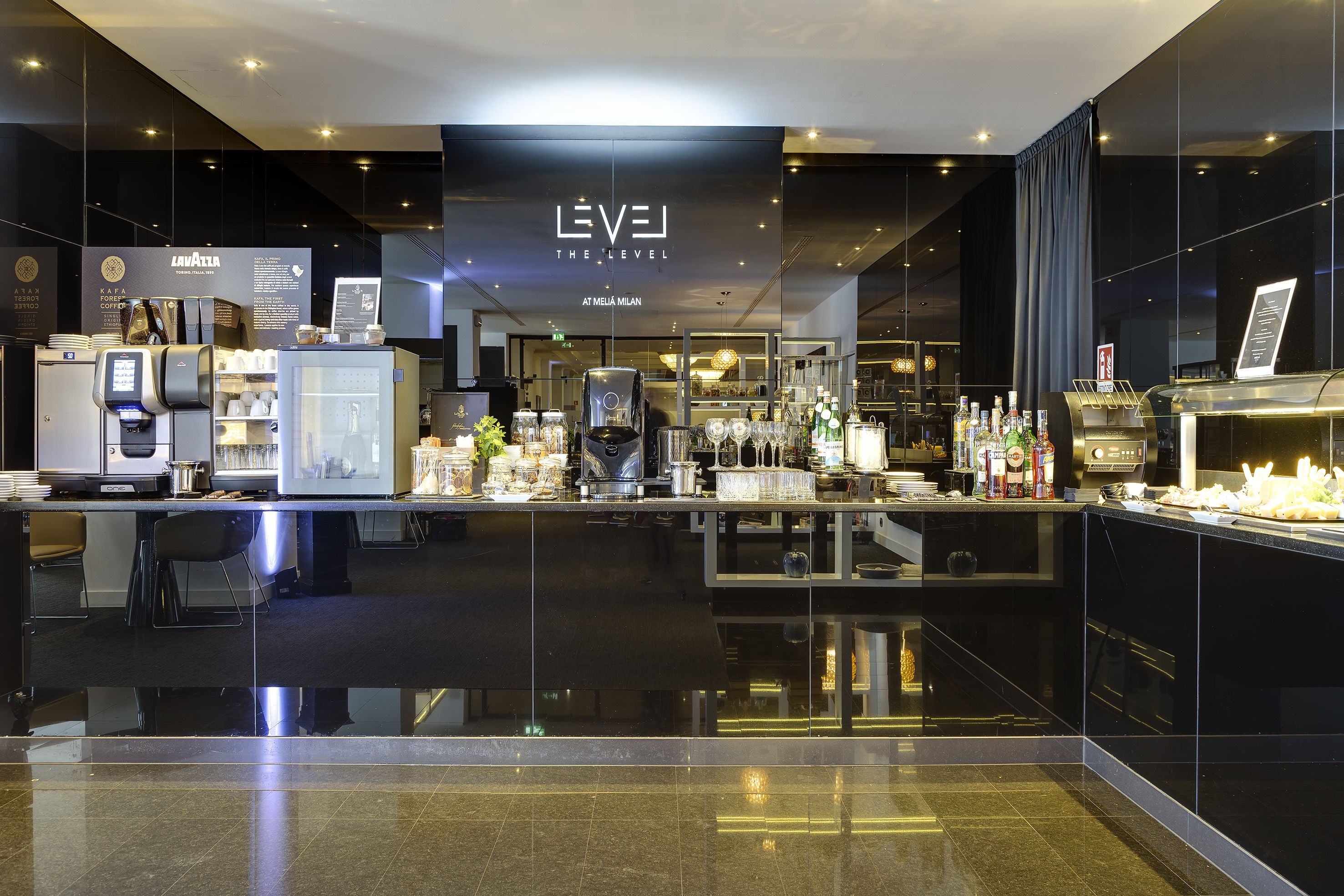 the level room and lounge access | executive lounge