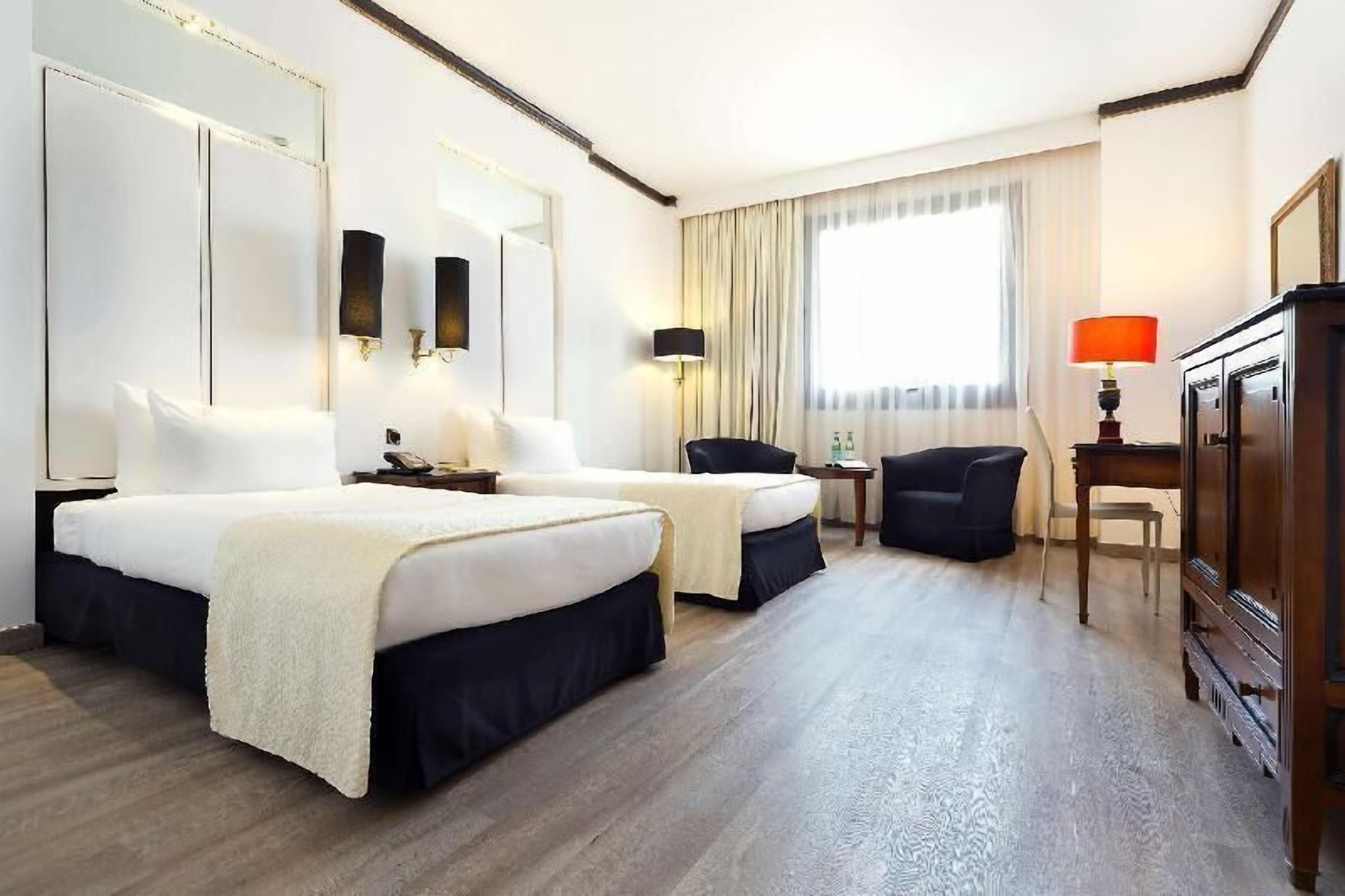 Down comforters, pillowtop beds, minibar, in-room safe