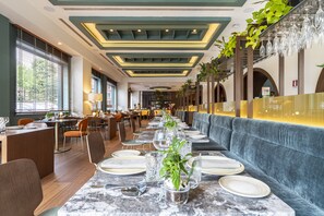 Breakfast served - Melia Milano (Milan)