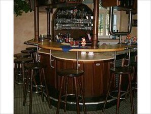 Bar (in der Unterkunft)