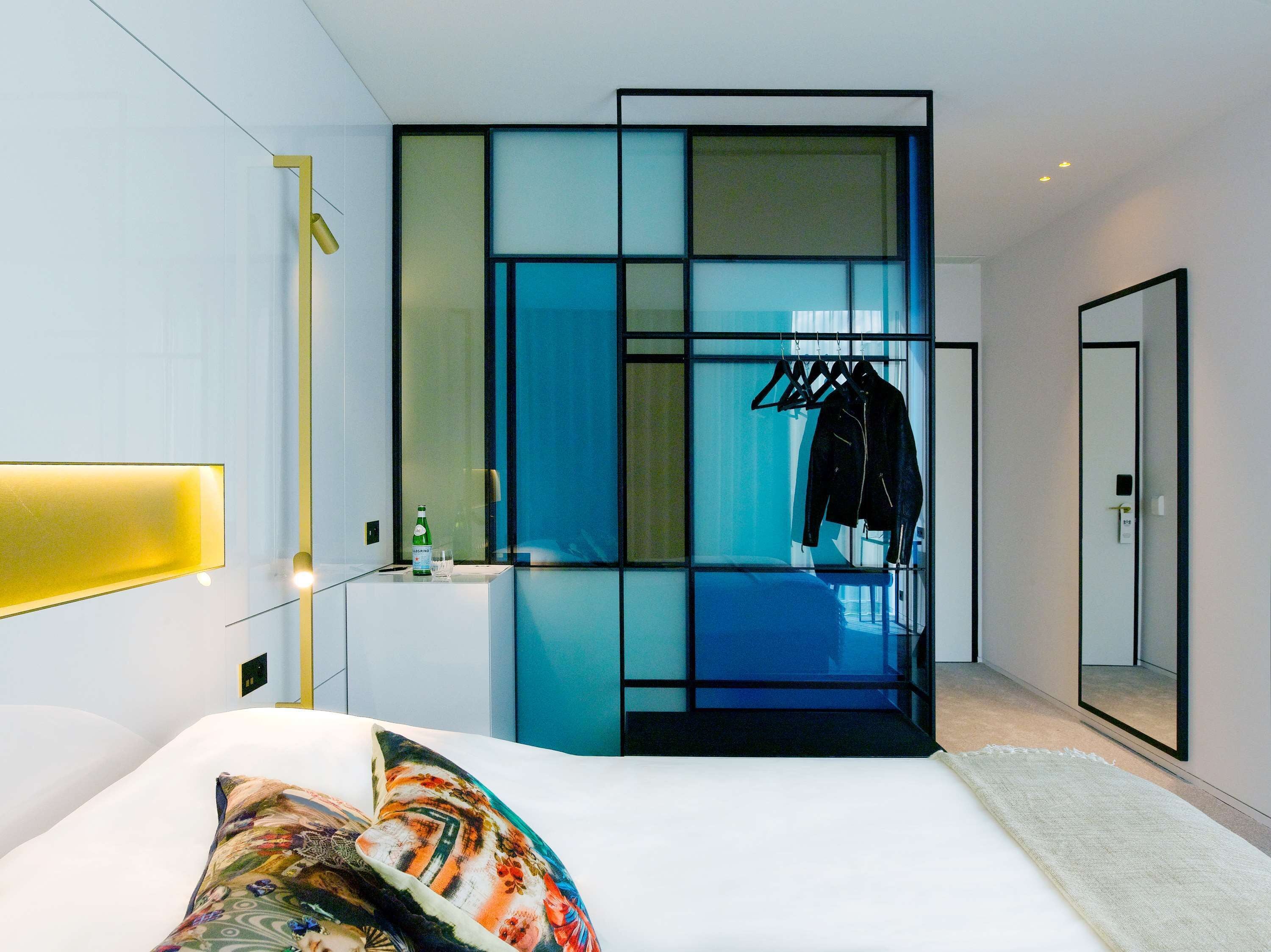 executive room | egyptian cotton sheets, premium bedding, select comfort beds