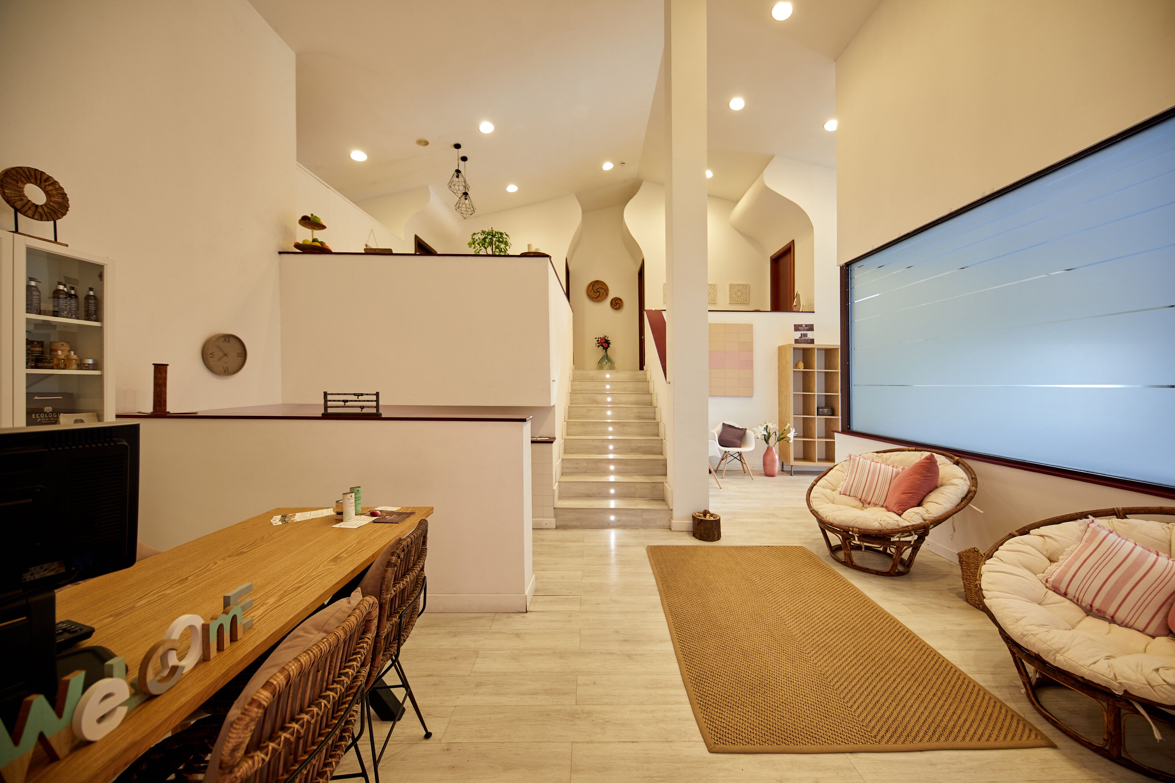 sauna, hot tub, steam room, turkish bath/hammam, body treatments