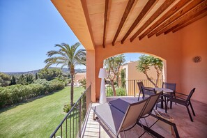 Suite Deluxe Jacuzzi | Garden view - Pula Suites Boutique Resort (Son Servera)