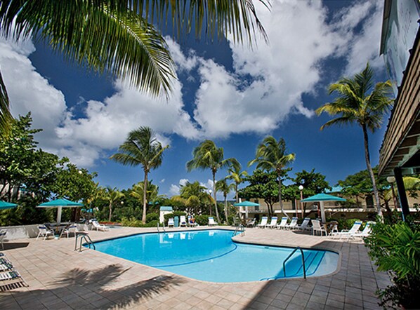2 piscinas externas