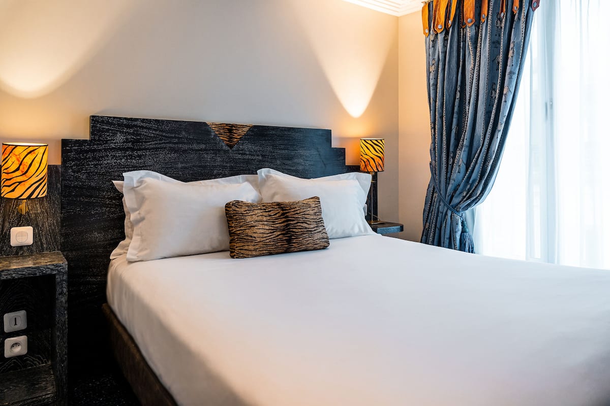 Standard Double Room | Premium bedding, minibar, in-room safe, desk