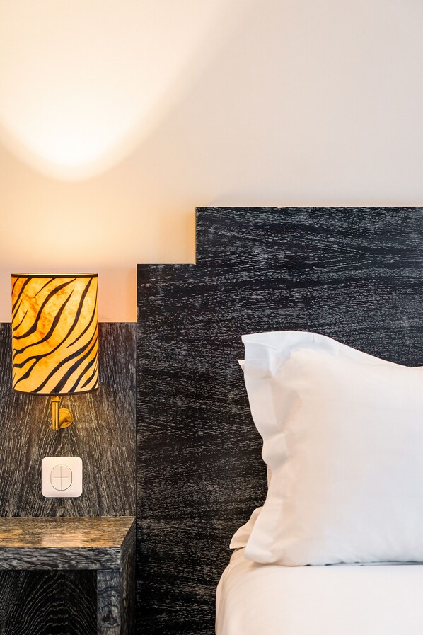 Phòng đơn | Bộ đồ giường cao cấp, minibar, két bảo mật tại phòng, bàn 