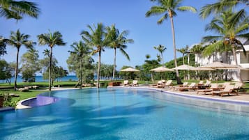 2 outdoor pools, open 9:00 AM to 7:00 PM, cabanas (surcharge)