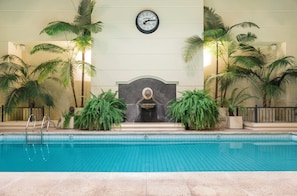 Indoor pool, pool loungers
