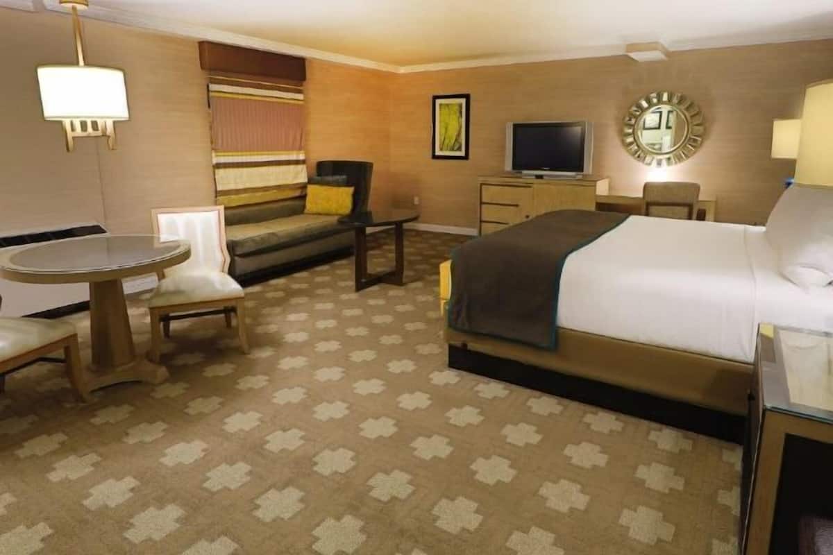 In-room safe, desk, laptop workspace, blackout curtains