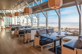 10 restaurants, breakfast, lunch, dinner served; barbecue at Caesars Atlantic City Resort & Casino - A Caesars Rewards Destination