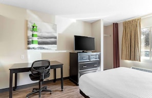 Studio, 1 Queen Bed, Non Smoking