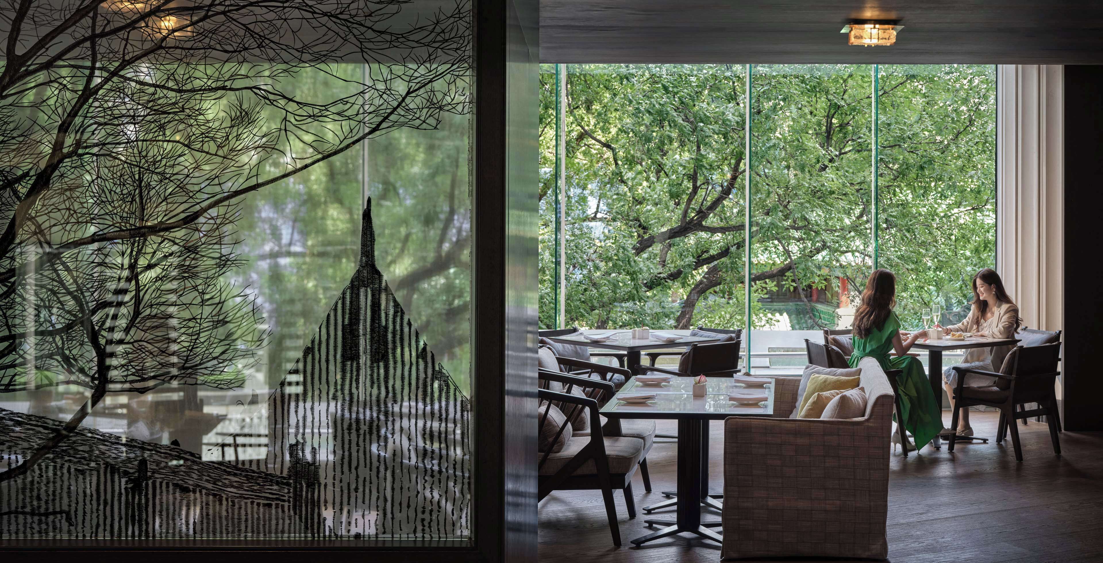 4 restaurants, breakfast, lunch, dinner served; chinese cuisine