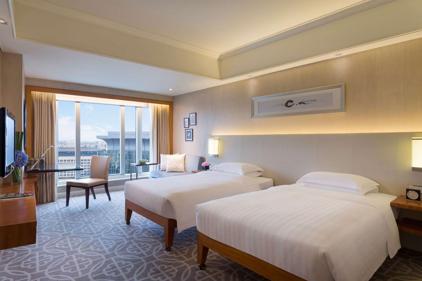 Premium bedding, down comforters, minibar, in-room safe