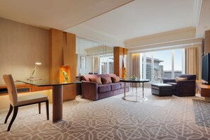 Premium bedding, down comforters, minibar, in-room safe
