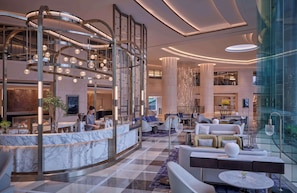 4 restaurants, breakfast, lunch, dinner served; Chinese cuisine