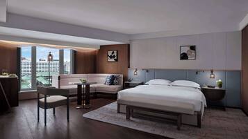 Ropa de cama de alta calidad, cubrecamas y minibar