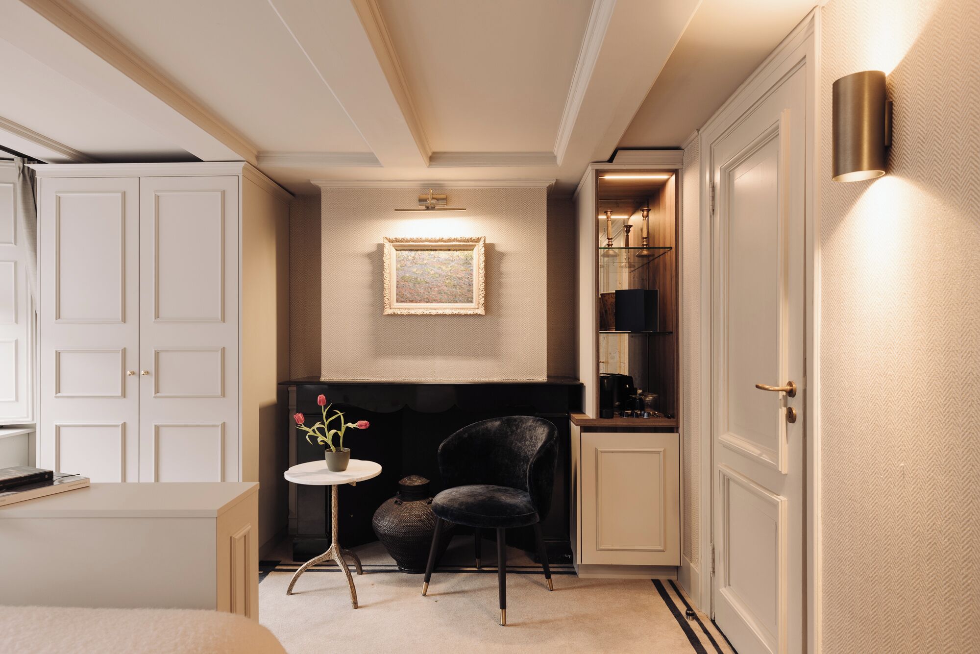 room (merchant streeview) | 1 bedroom, egyptian cotton sheets, hypo-allergenic bedding, minibar