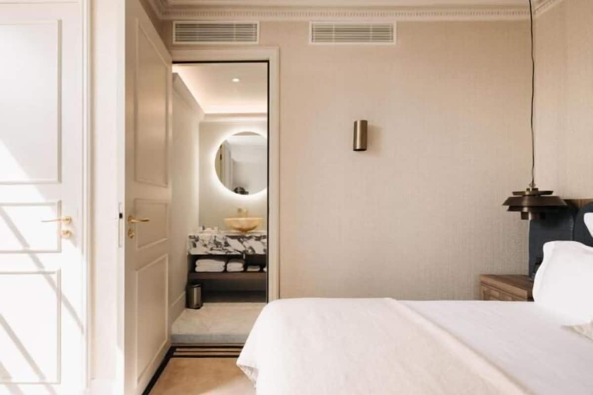 Sábanas de algodón egipcio, ropa de cama hipoalergénica y minibar