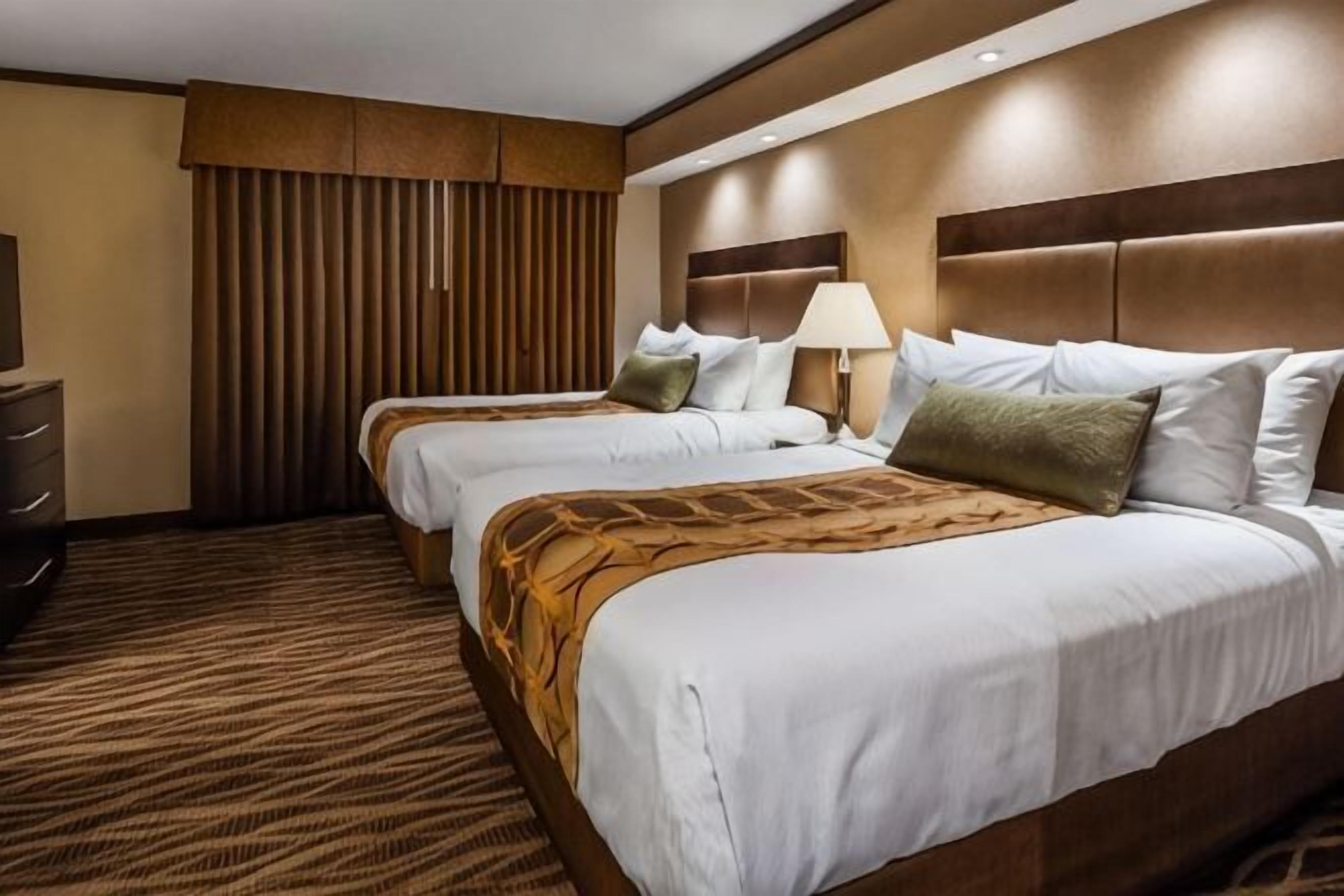Minibar, in-room safe, iron/ironing board, free rollaway beds